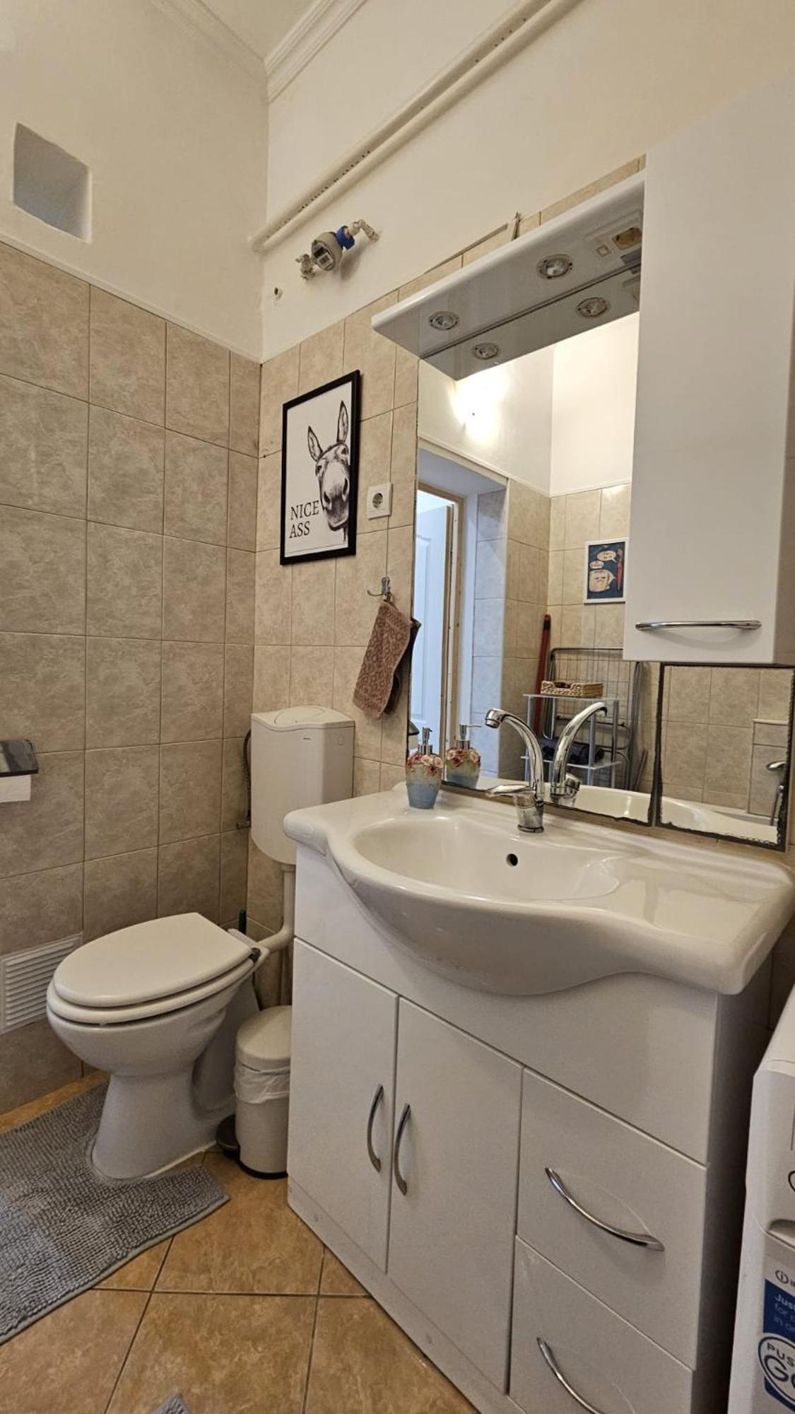Lovely Central Apartment With Free Parking, Koezponthoz Koezeli 3 Szobas Lakas Ráb Exteriér fotografie